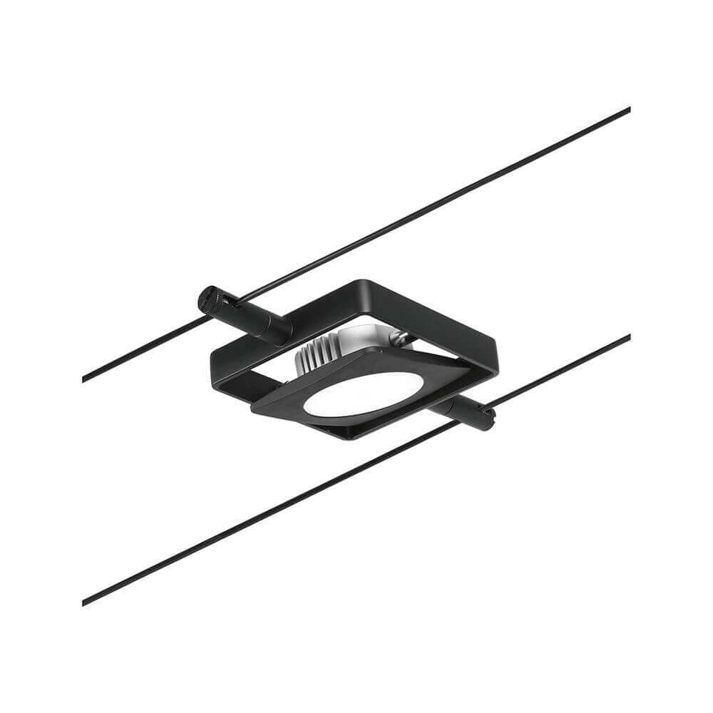Einzelspot MacLED in Schwarz matt und Chrom, ideal für Seilsysteme, vielseitig montierbar an Wand oder Decke.