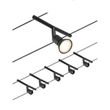 CorDuo Seilsystem Salt Basis-Set in Schwarz-Matt mit Spotlampen für flexible Raumgestaltungen.