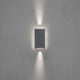 Cremona LED Außenwandleuchte IP54 in Anthrazit mit Rückwandleuchte an einer Wand.