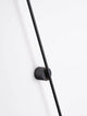 Cretel LED Wandleuchte 3000K Schwarz IP44 an der Wand mit minimalistischen Design und eleganter Farbgebung.