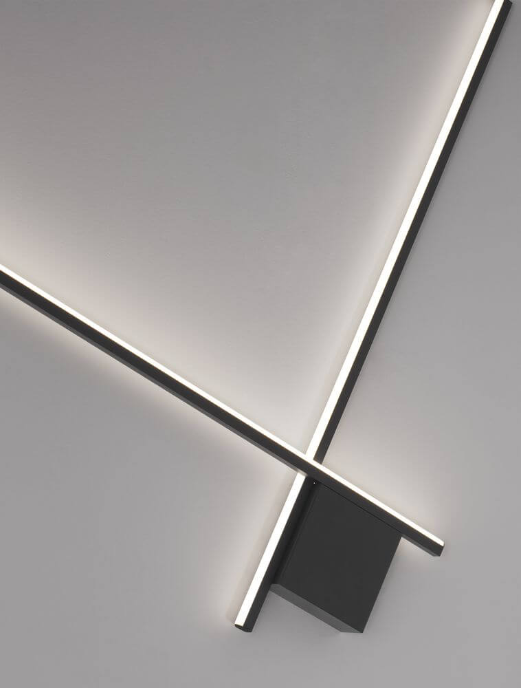 Cross LED Wandleuchte 80cm 2-flammig 2700K