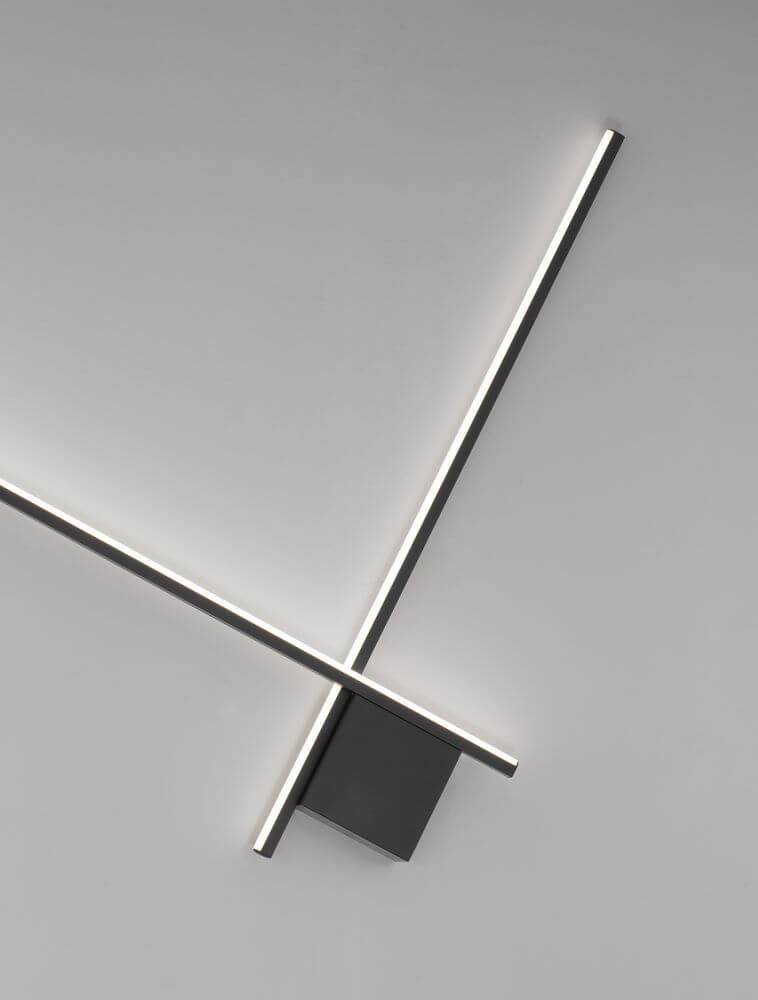 Cross LED Wandleuchte 80cm 2-flammig 2700K