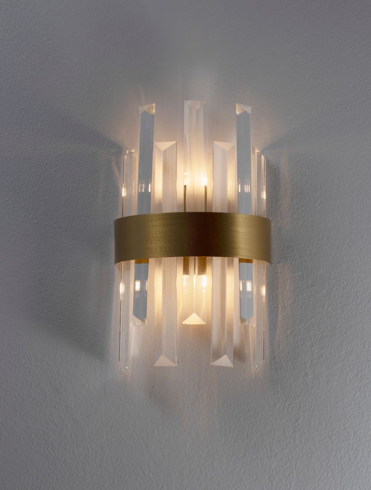 Crown Wandleuchte Gold-Satiniert mit edlen Materialien und handgearbeiteter Verarbeitung von Nova Luce.