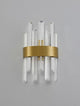 Crown Wandleuchte Gold-Satiniert mit eleganten Kristallen und goldener Halterung für stilvolles Interior.