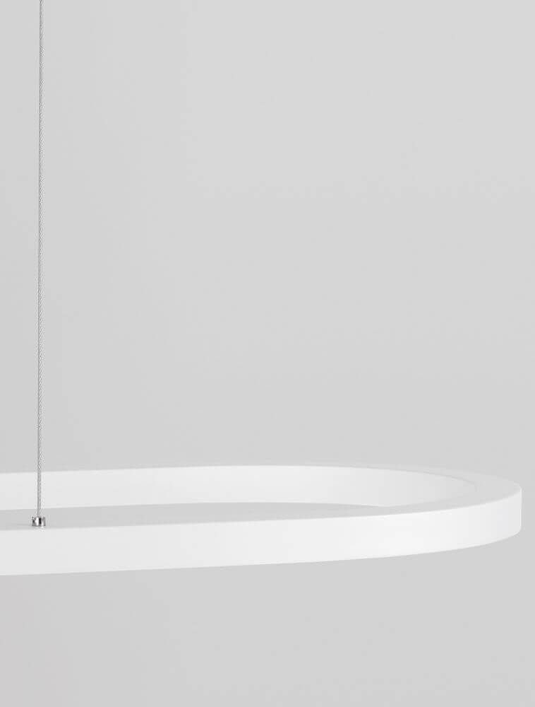 Alt Tag: Cuppe LED Pendelleuchte 3000K – minimalistischer weißer LED-Ring, schwarzes Aluminium-Design, warmweiß 3000K, eleganter Essbereich-Blickfang
