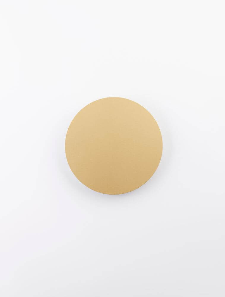 Cyrcle LED Wandleuchte Ø 22cm 3000K in runder Form mit goldener Oberfläche auf weißem Hintergrund.