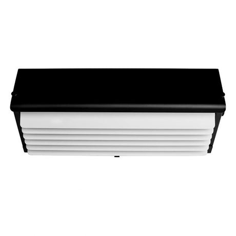 DCWéditions Biny Box 3 Wandleuchte mit Lamellen in modernem Design für angenehmes Licht.