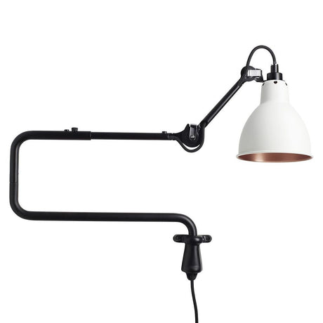DCWéditions Gras N°303 Wandlampe mit Ausleger in schwarzem und weißem Design.