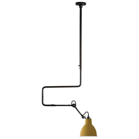 DCWéditions Gras N°312 L Deckenlampe mit Ausleger in modernem Design mit gelbem Lampenschirm.