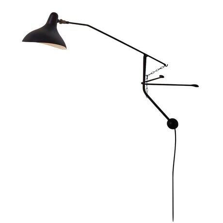 DCWéditions Mantis BS2 Mini LED in modern design with an adjustable arm and lampshade