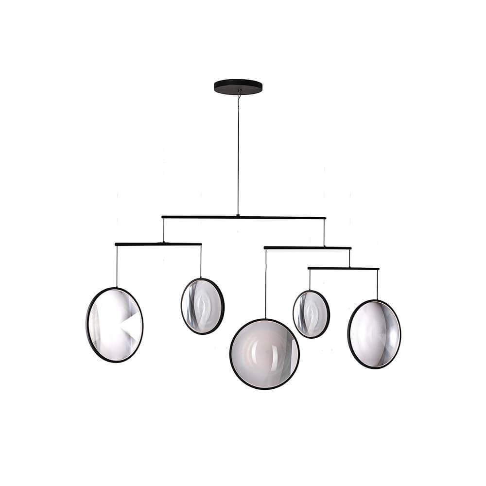 DCWéditions Focus LED Hängeleuchte 5-flammig mit fünf leuchtenden Scheiben in moderner, mattierter Struktur.