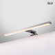 DORISA LED Spiegelleuchte lang chrom 4000K IP44 an einer Wand montiert, moderne und elegante Beleuchtung.