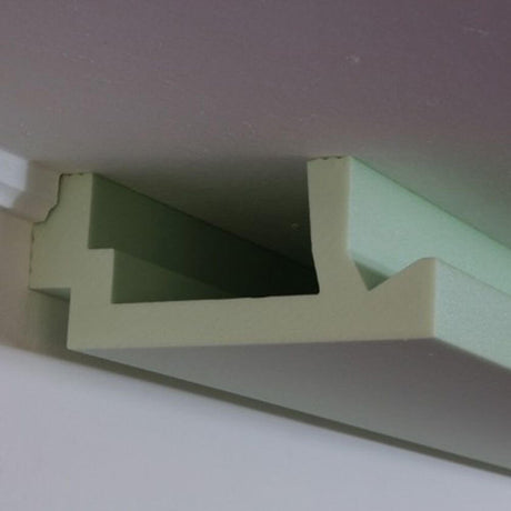 Musterstück - 20cm für Dekor-Profil L Stuckleiste indirekt, detailierte Ansicht der Stuckleiste.