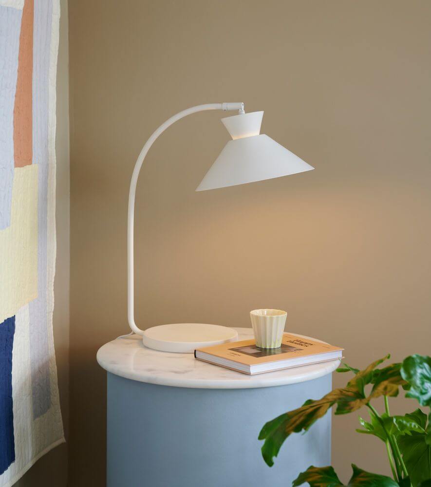 Dial table lamp