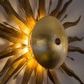 s.luce Diator Wand- und Deckenleuchte in Rost- und Goldfarben mit faszinierenden Lichteffekten und handgeschmiedetem Design.