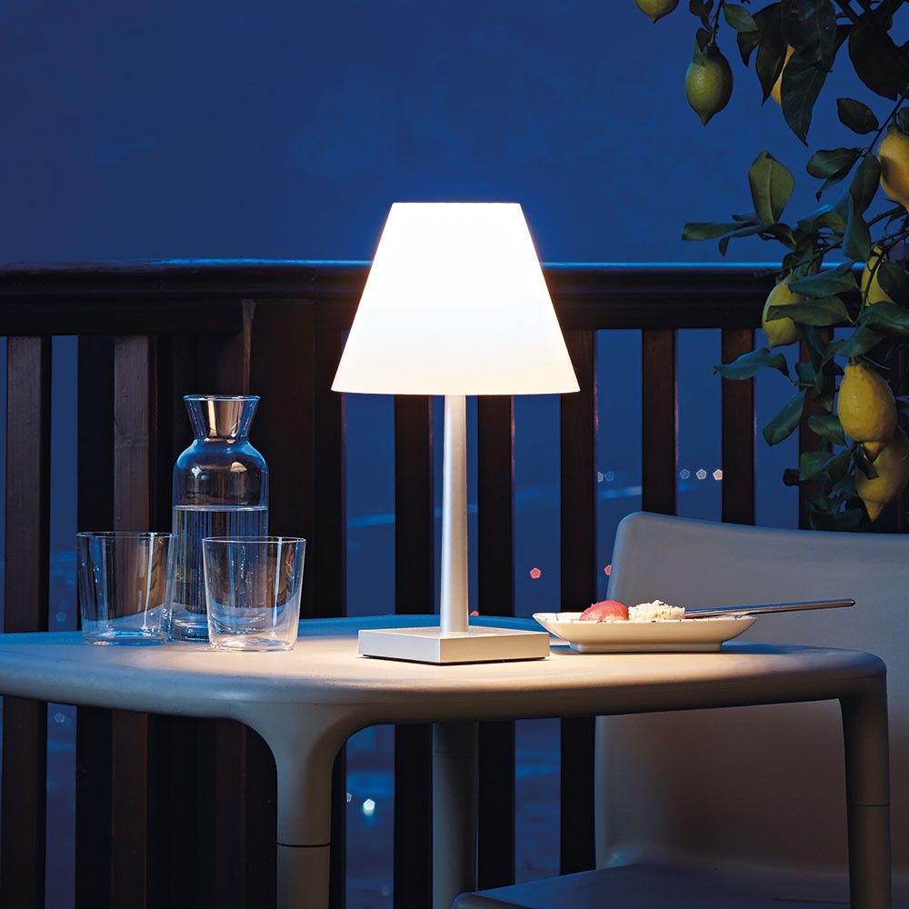 Rotaliana Dina+ Akku LED-Tischleuchte mit Ladestation Weiß