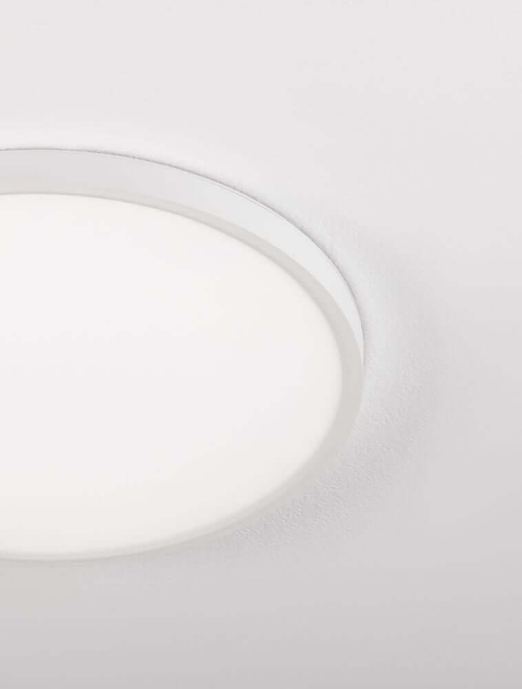 Dixie LED Deckenleuchte Ø 40cm 3000, 6500K in modernem Design mit flachem Profil.