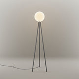 s.luce Tripod golvlampa Orb Tripod 160cm med glasglob