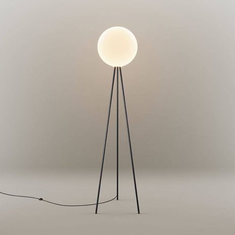 s.luce Tripod golvlampa Orb Tripod 160cm med glasglob