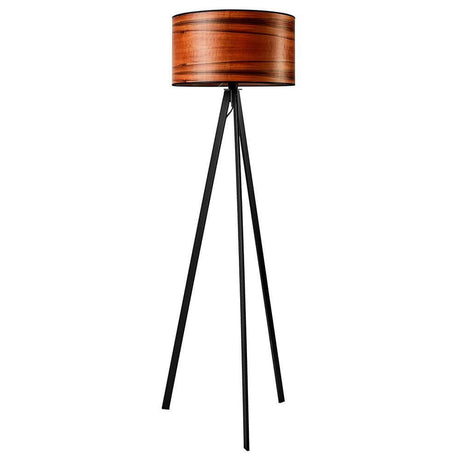 Trepod gulvlampe Atticus 150 cm Tineo med elegant, rund skjerm i ekte trefinér.