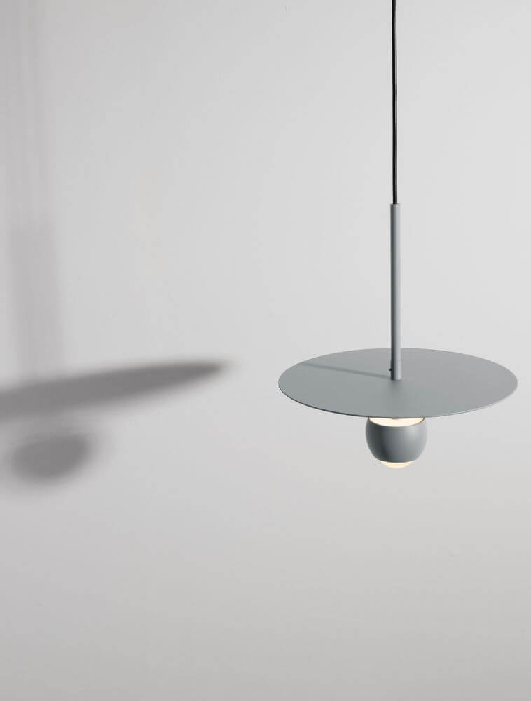 Edem LED Pendelleuchte Ø 30cm 3000K in modernem Design mit grauer Farbgebung und minimalistischem Look.