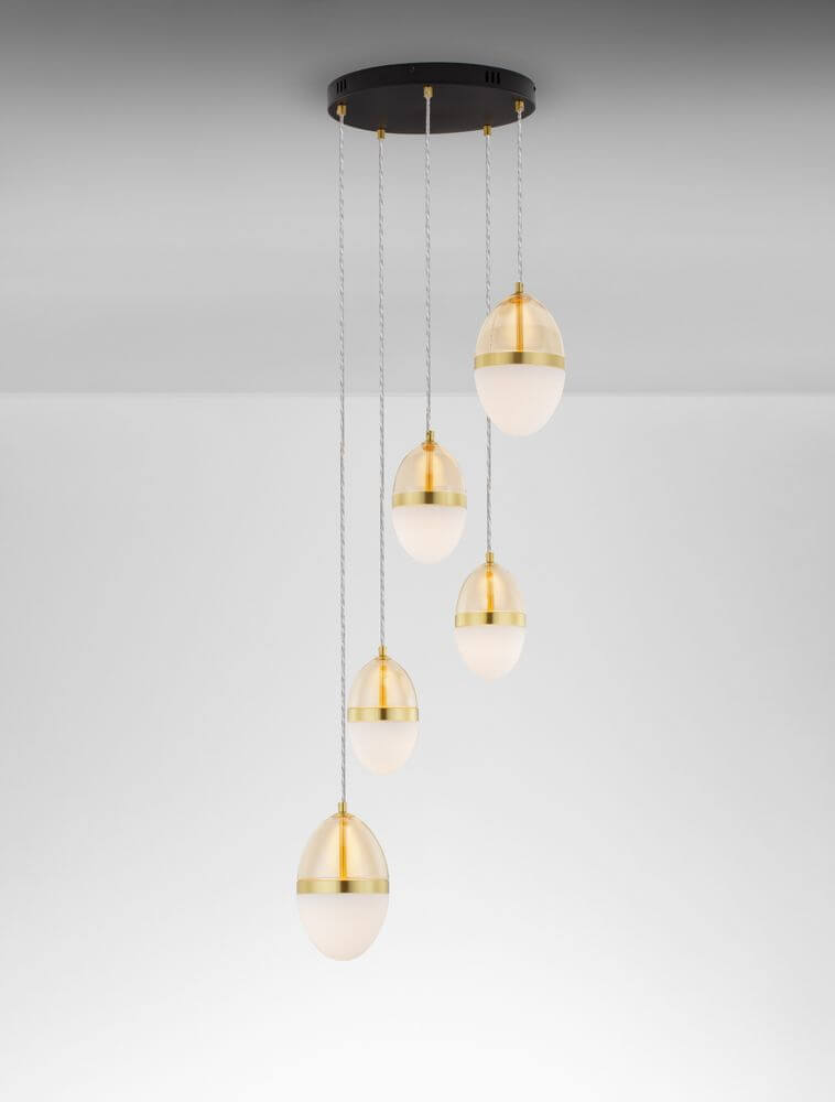Egna Pendelleuchte 5-flammig Ø 45cm 3000K Gold mit elegantem Gold- und Schwarz-Finish sowie Opalglas.