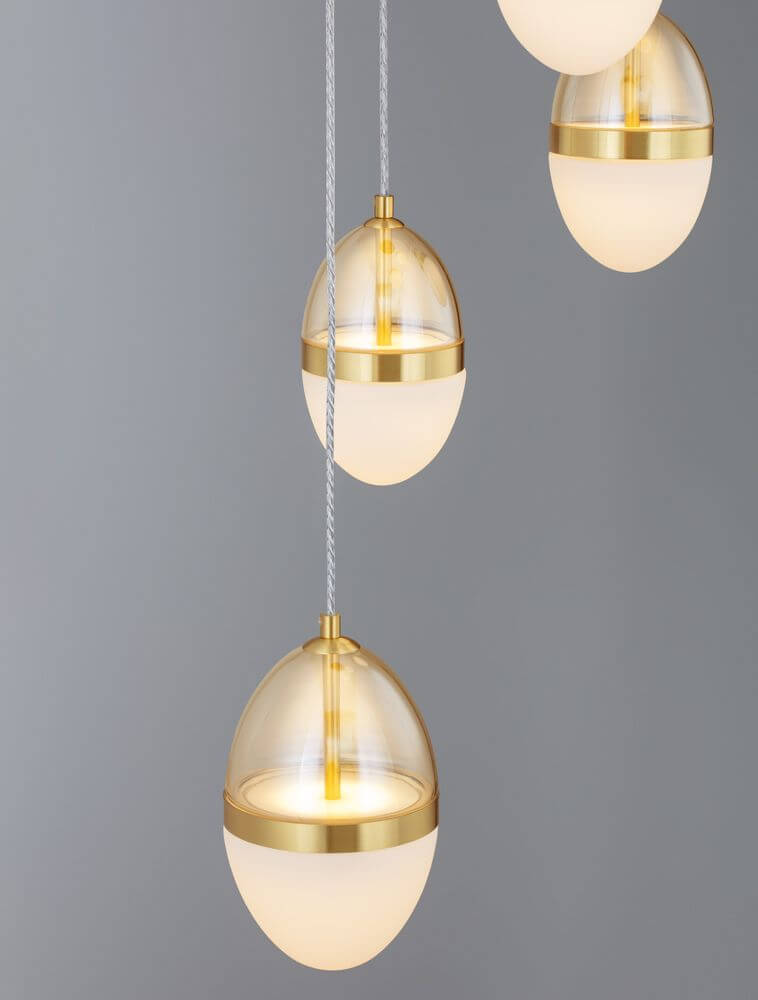 Egna Pendelleuchte 5-flammig Ø 45cm 3000K Gold mit elegantem Gold- und Opalglas-Finish.