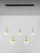 Egna Pendelleuchte 5-flammig Balken 3000K Gold mit eleganten Glaskugeln und goldenem Finish.