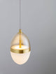 Egna Pendelleuchte Oval 3000K Gold mit elegantem Design aus Opalglas und goldenen Details.