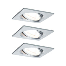 Kit de spots encastrés Nova carré orientable LED 3x6,5W 2700K GU10 avec trois spots encastrés modernes en aluminium.