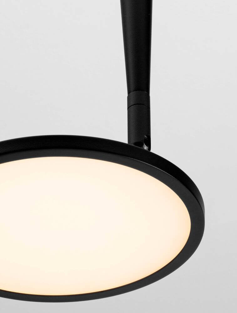 Ekei Deckenleuchte Ø 20cm 3000K, moderne Pendelleuchte mit schwarzem Gestell und warmweißer Beleuchtung.