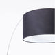 Elegante Stehleuchte Gooseneck Schwarz - Detailaufnahme des schwarzen Leuchtenschirms mit elegantem Design.