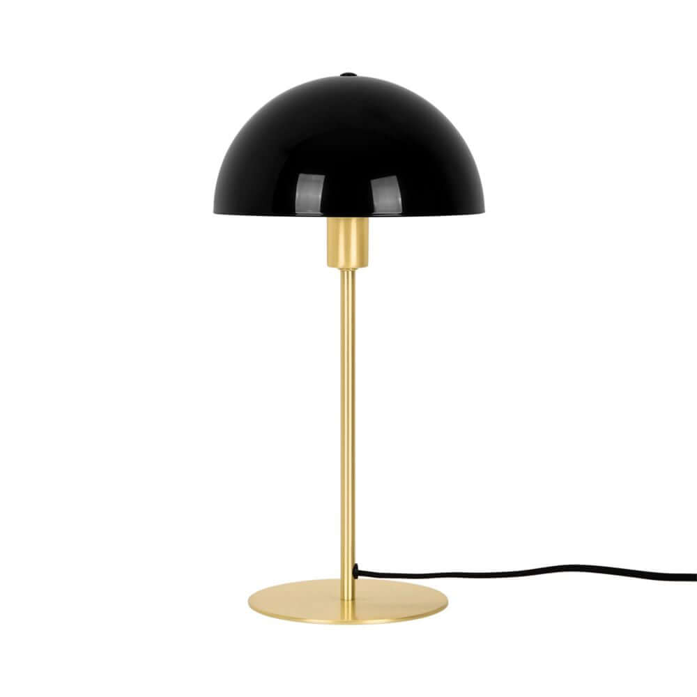 Ellen 20 Tischlampe im minimalistischen skandinavischen Design mit schwarzem Schirm und goldfarbenem Ständer.