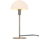 Ellen 20 Tischlampe mit minimalistischem skandinavischem Design und elegantem Opalglasschirm.