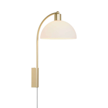 Applique murale Ellen 20 au design élégant et minimaliste avec un abat-jour rond dans une teinte dorée moderne.