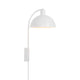 Ellen 20 Wandleuchte mit elegantem Schirm und modernem Rahmen, ideal für zeitloses skandinavisches Design.