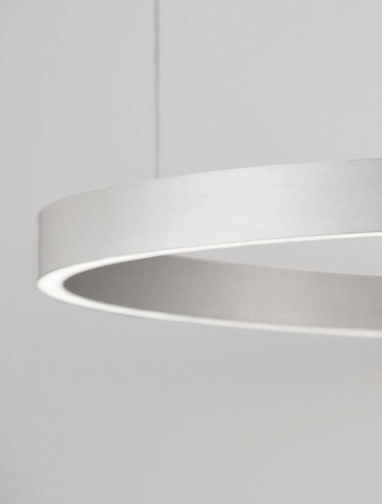 Elowen LED Pendelleuchte Ø 98cm 3000K Up & Down in elegantem Design und moderner Farbwahl.