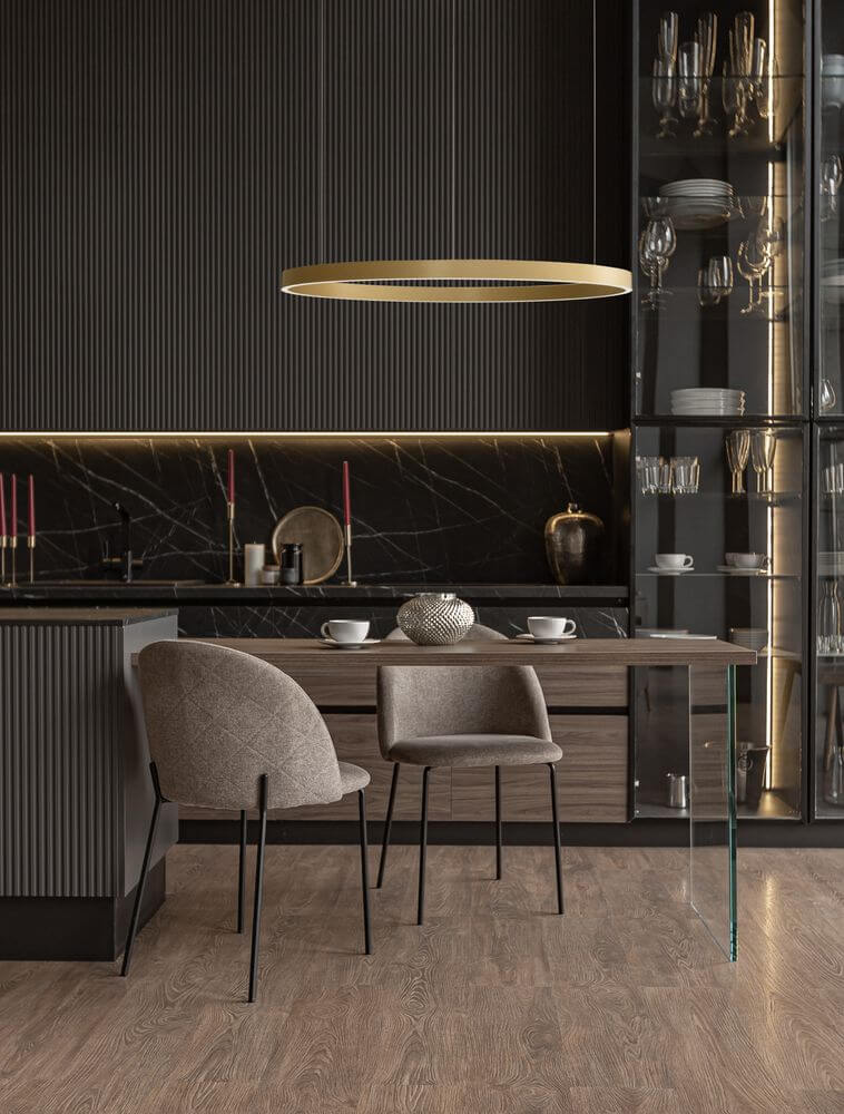 Elowen LED Pendelleuchte Ø 98cm 3000K Up & Down über einem modernen Esszimmertisch in elegantem Interieur.