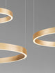 Elowen LED Pendelleuchte 3-flammig 3000K Up & Down, moderne Hängeleuchte mit goldenen Ringen.
