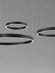 Elowen LED Pendelleuchte 3-flammig 3000K Up & Down in modernem Design mit drei runden Leuchten.