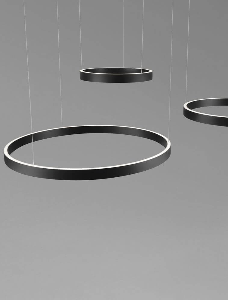 Elowen LED Pendelleuchte 3-flammig 3000K Up & Down im modernen Design mit drei schwebenden Ringen.