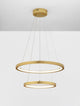 Empatia LED Pendelleuchte 2-flammig Ø 60cm 3000K mit zwei runden goldenen Ringen.