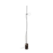 Eva Stehleuchte mit Marmorfuß, moderne Stehlampe mit pulverbeschichtetem Metall und elegantem Design