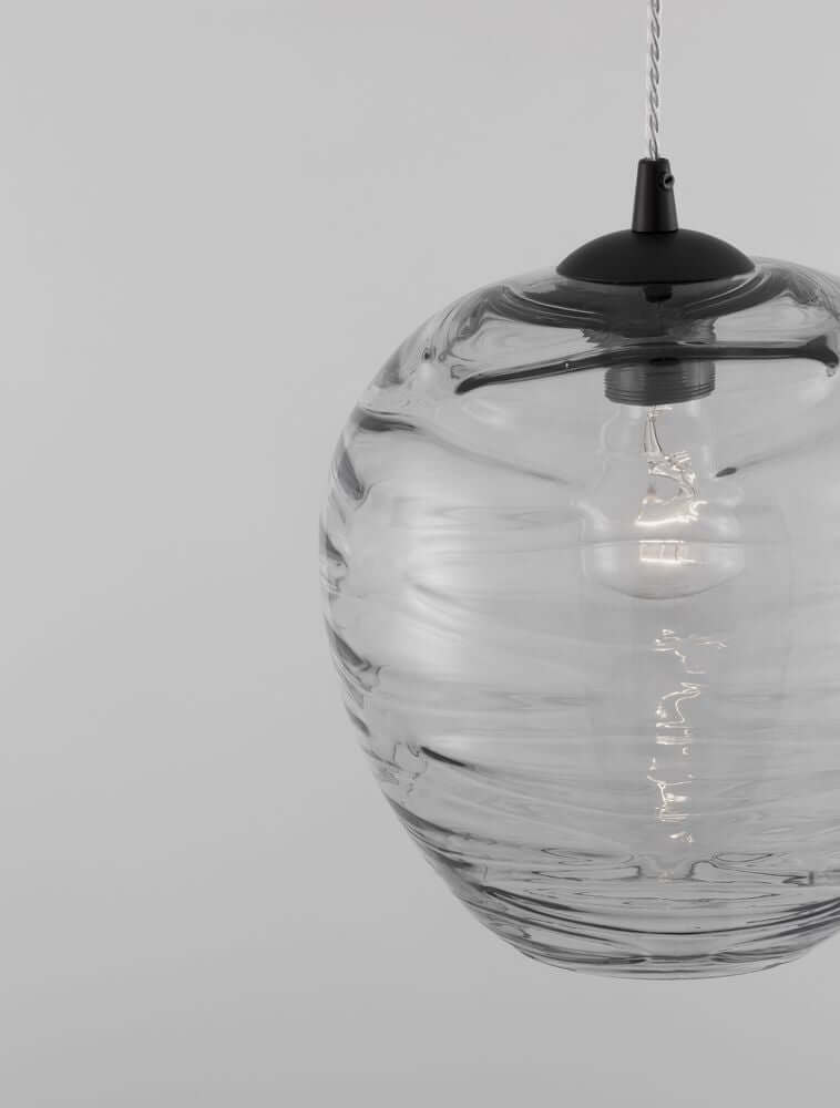 Evleen Pendelleuchte Ø 25cm Schwarz, Grau mit elegantem Glasdesign und schöner Ausleuchtung.