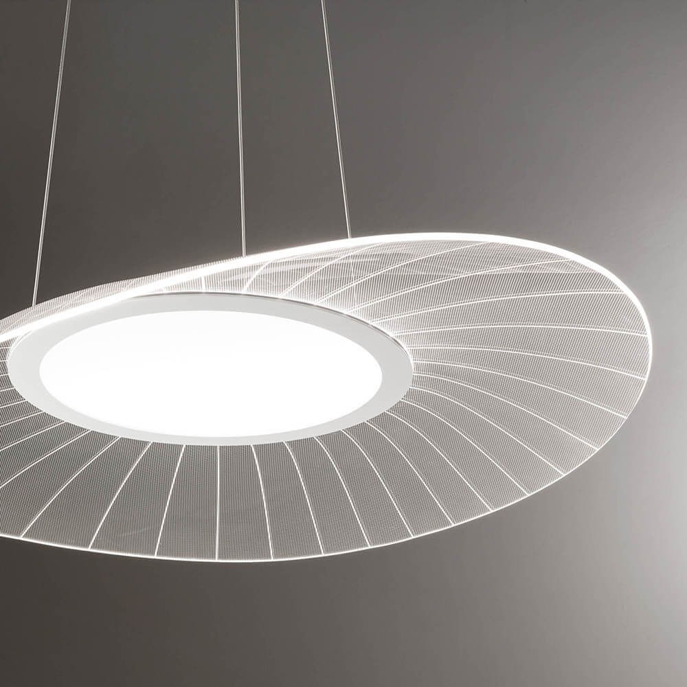 Vela LED Pendelleuchte Metall in modernem Design mit glattem, ovalem Rahmen und stylischem Licht.