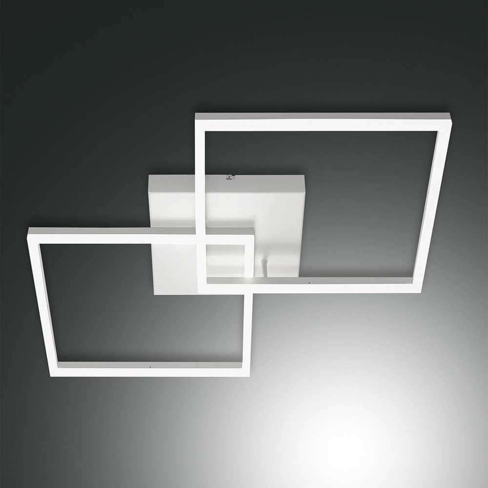Bard 3000k LED Deckenleuchte Weiß - moderne Deckenleuchte in Weiß mit quadratischem Design.