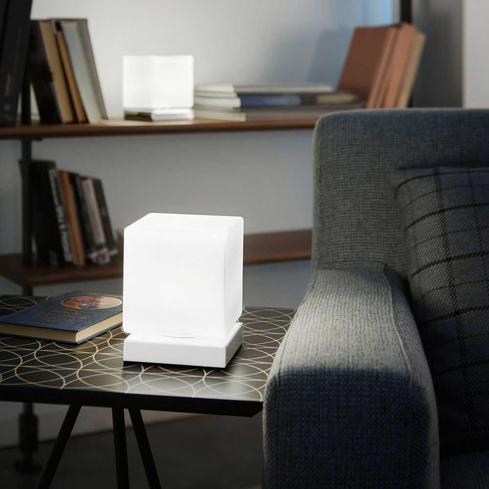 Brenta LED lámpara de mesa de metal