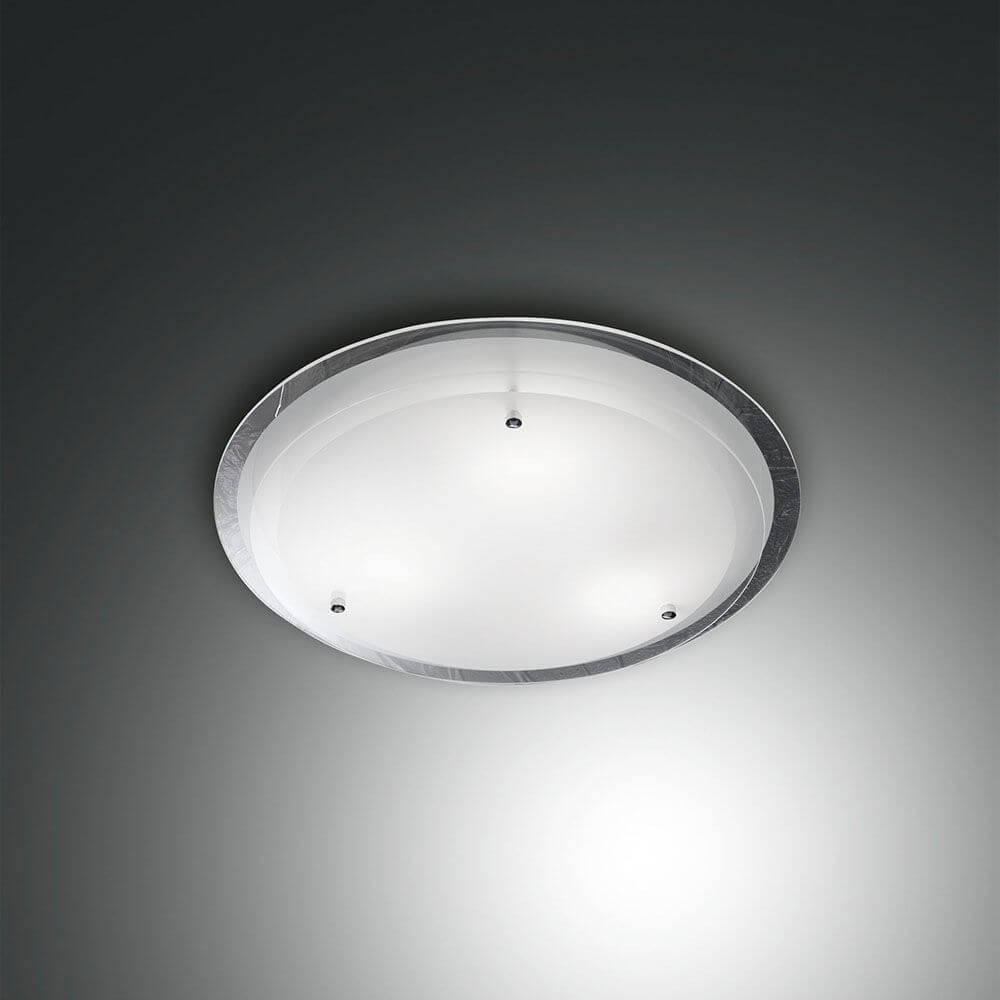 Hill Deckenleuchte aus Metall & Glas - elegante runde Deckenleuchte mit klarer Glasoberfläche.