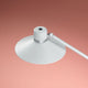 Detailansicht der Panarea LED Tischlampe mit Touch-Dimmer und schwenkbarem Schirm in Weiß.