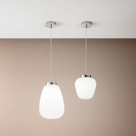 Pendelleuchte Cora Weiß - moderne Hängeleuchte aus Glas in elegantem Design für stilvolle Dekoration.